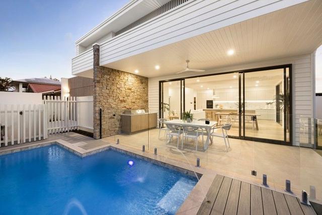 2/146 Oceanic Drive, QLD 4575