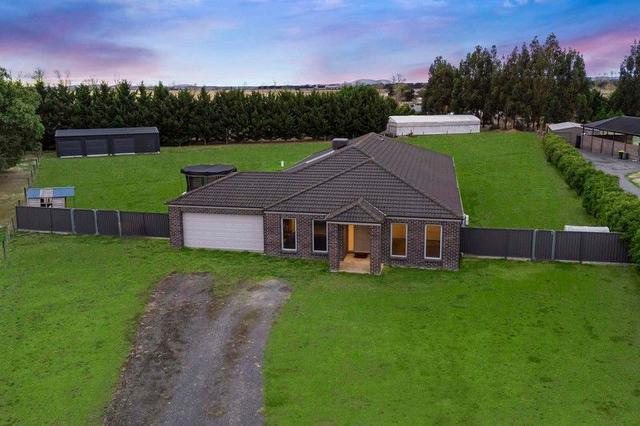 5 Leonie Court, VIC 3352