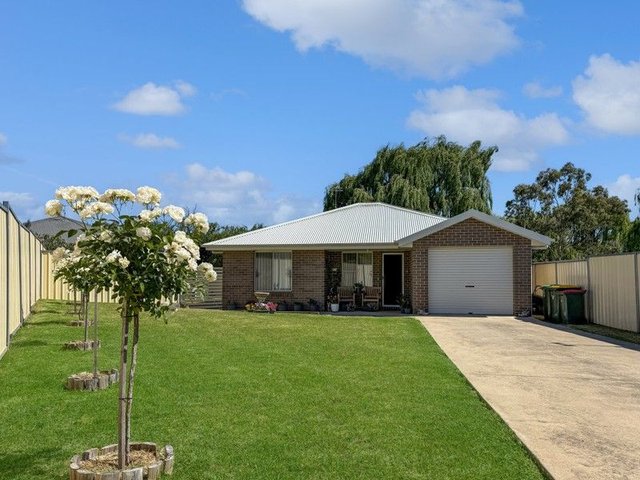 9 Lachlan Close, NSW 2594
