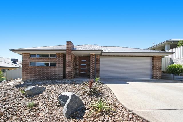 6 Dempster Place, VIC 3691