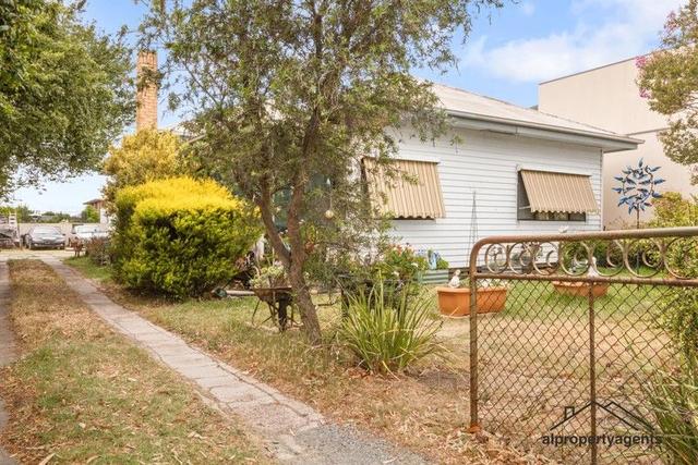 19 Urquhart Street, VIC 3400