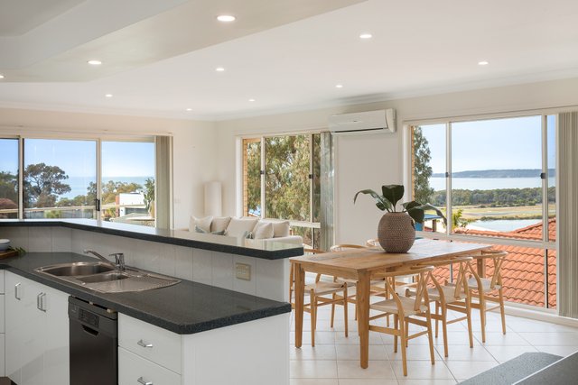 17 John Close, NSW 2548