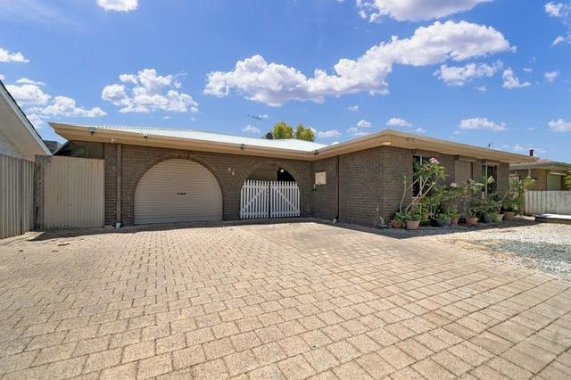 36 Gosnells Road West, WA 6109