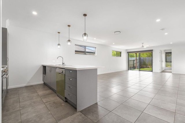 52 Dunaden Street, QLD 4133