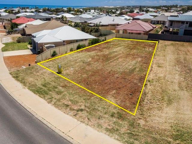 33 Reef Boulevard, WA 6532