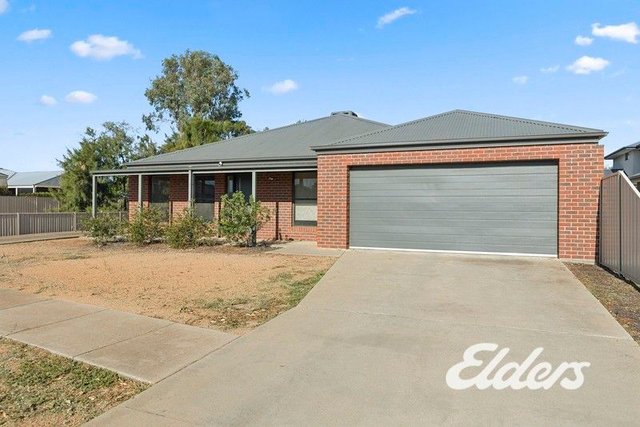 1/31 Lakeviews Circuit, VIC 3730