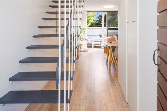 10/115 Burns Bay Road, NSW 2066