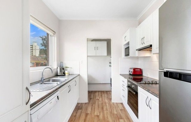 9/30-34 Kooloora  Avenue, NSW 2096