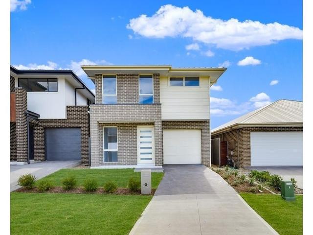 17B Kingsley St, NSW 2570