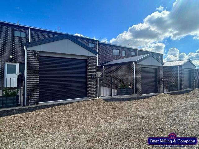 43 Gunsynd Circuit, NSW 2830
