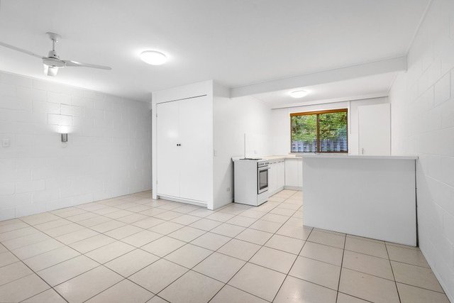 4/30 Tristania Drive, QLD 4573