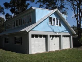 6 car garage with loft