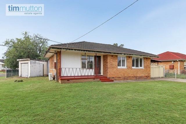 54 Williamson Cres, NSW 2170