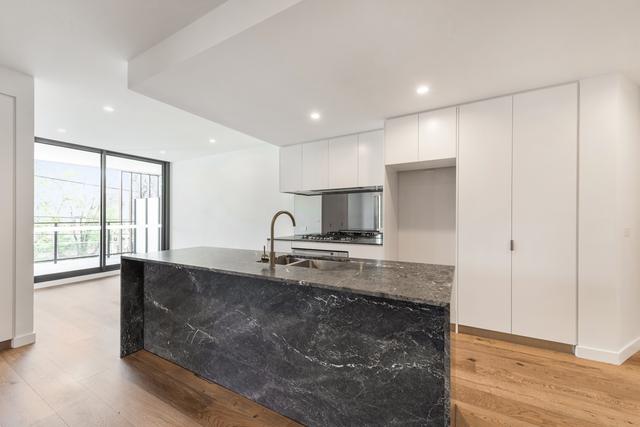 112/1 Lusher Road, VIC 3136