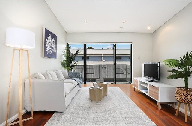 8/3 Hay Street, NSW 2040