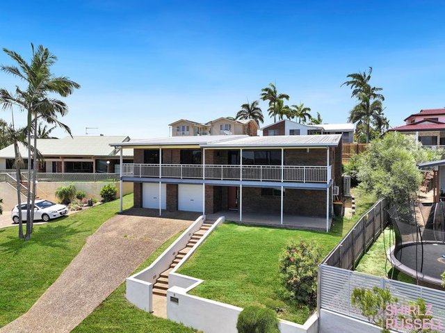 9 Outlook Crescent, QLD 4740