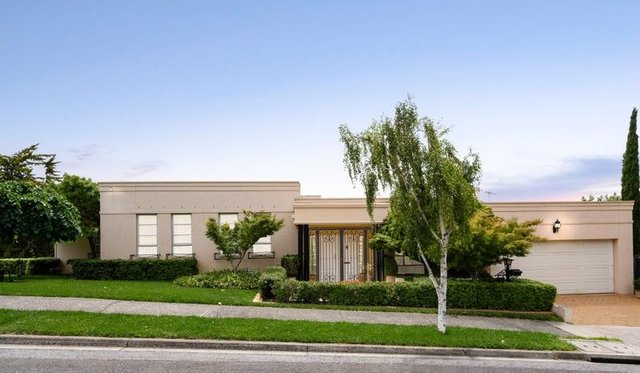 1 Weyburn Place, VIC 3034