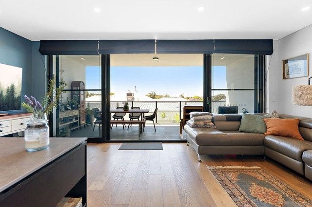 6/57 Carrington Street, WA 6157