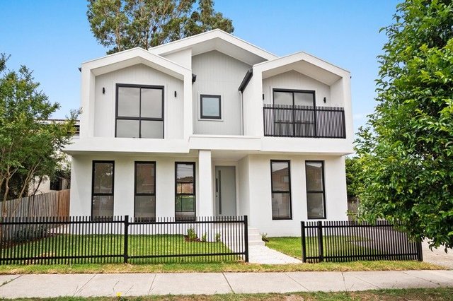 27 Monash Gardens, NSW 2035