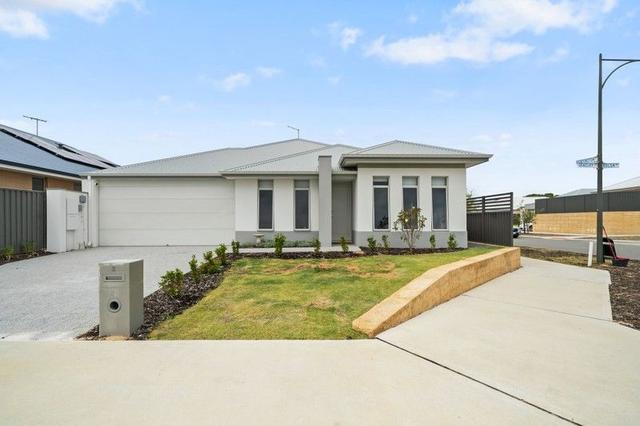 2 Seacliff Approach, WA 6210