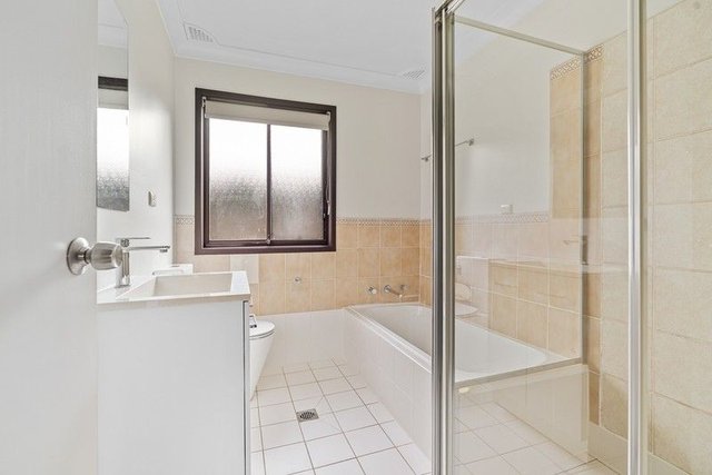 18/224 Harrow  Road, NSW 2167