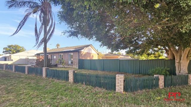 2 Paulett Way, WA 6104