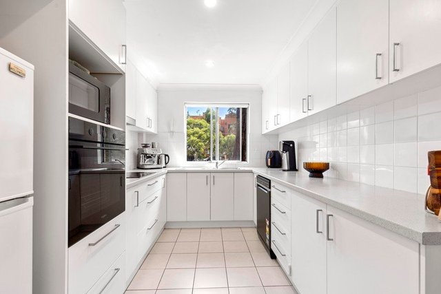 1/76-82 Glencoe Street, NSW 2232