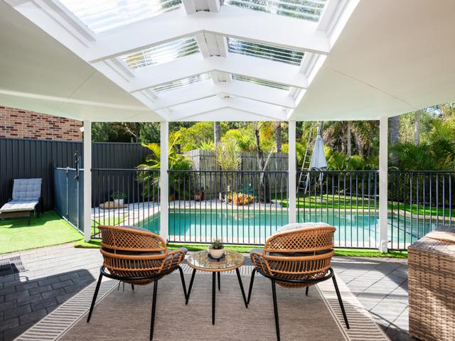 1 Morane Court, QLD 4211