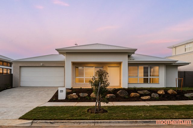 52 Eric Willmot Way, ACT 2615