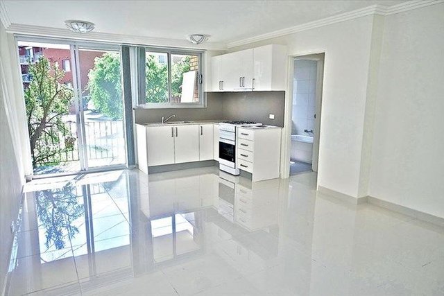 2/30 Brittain Crescent, NSW 2036