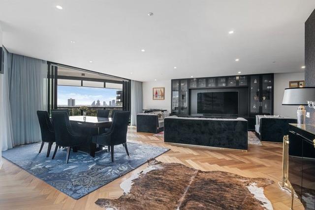 1302/454 St Kilda  Road, VIC 3000