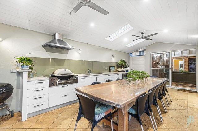 8c River View Street, WA 6151