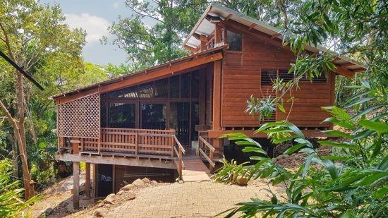 174 Hillview Crescent, QLD 4870