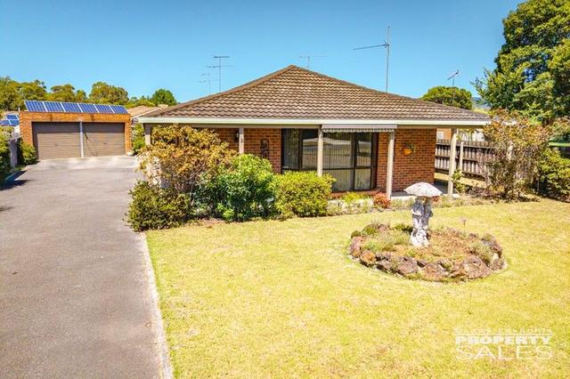 2 Jeeralang Avenue, VIC 3825