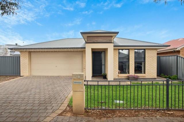 19 Alexandrina Crescent, SA 5114
