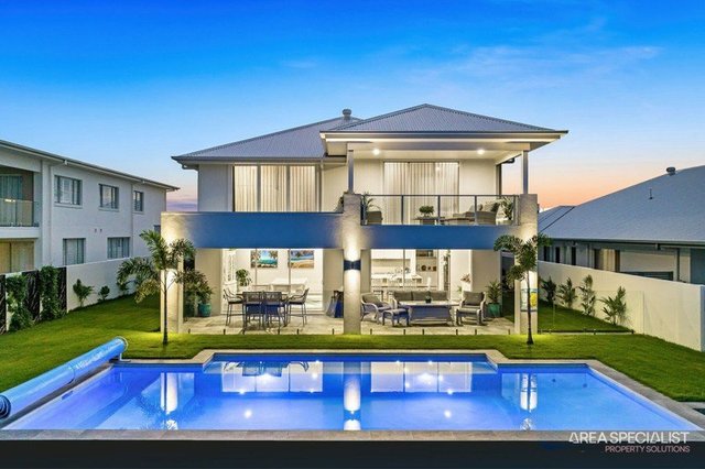 18 Frangipani Court, QLD 4208