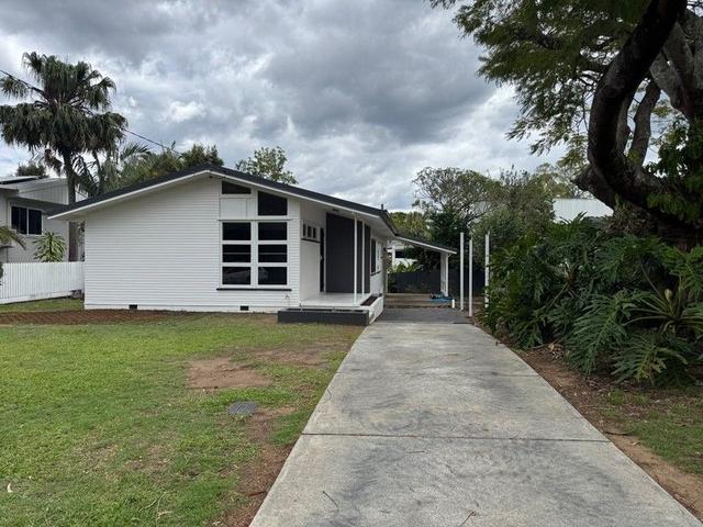 11 Diane Street, QLD 4104