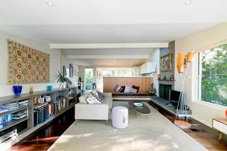 Family Room (2016-12-16)