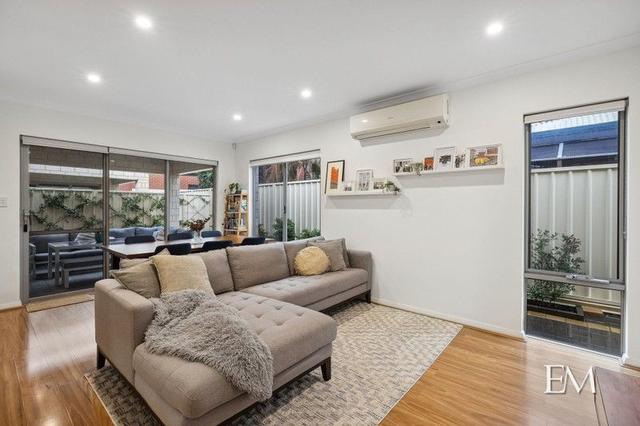 4/4 Canterbury Court, WA 6061