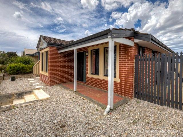 24 Heysham Bend, WA 6036