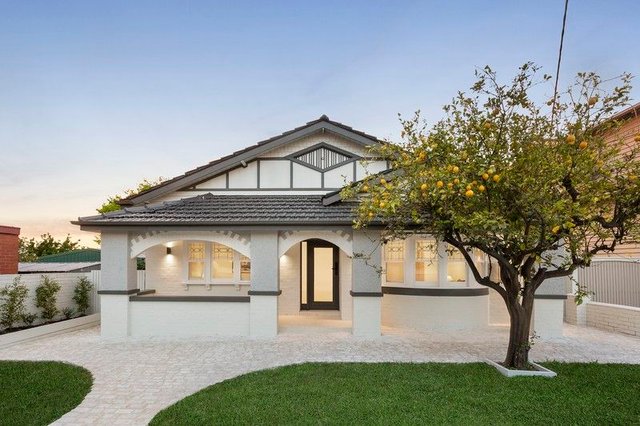 1 Francis  Grove, VIC 3071