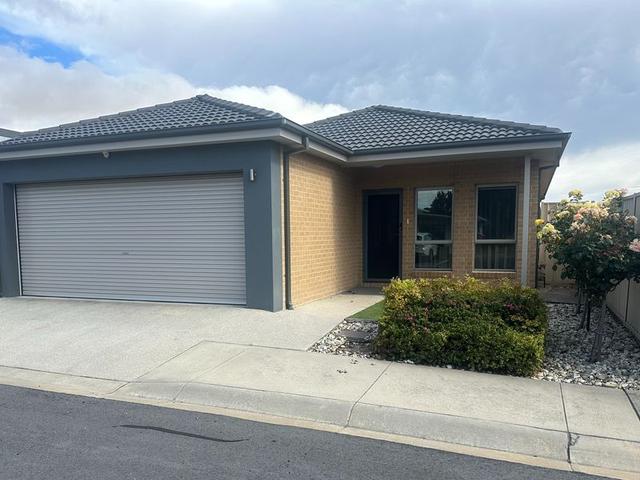 2 Kingfisher Close, VIC 3400