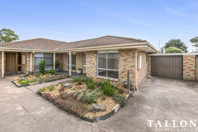 4/2 Simon Street, VIC 3915