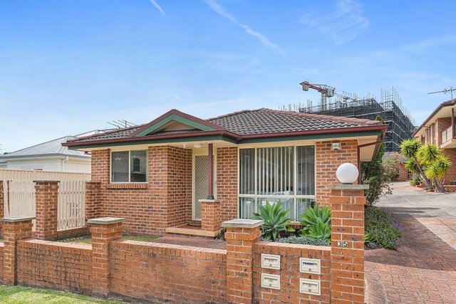 1/35-37 Matthews Street, NSW 2500