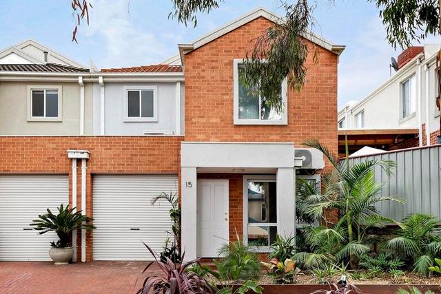 15 Seggan Circle, VIC 3043