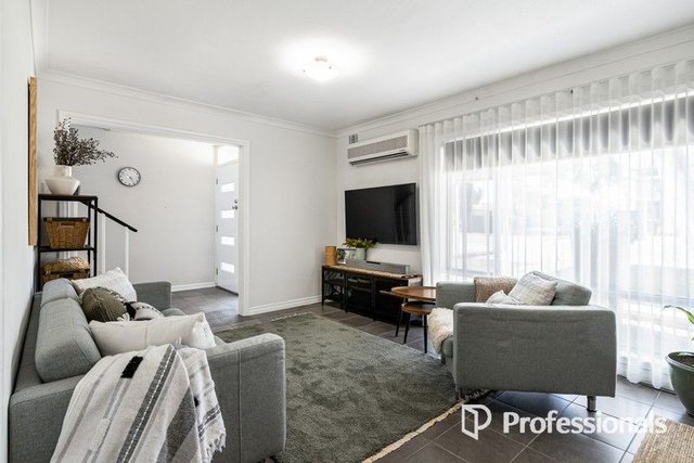 16A Wardlow Way, WA 6061