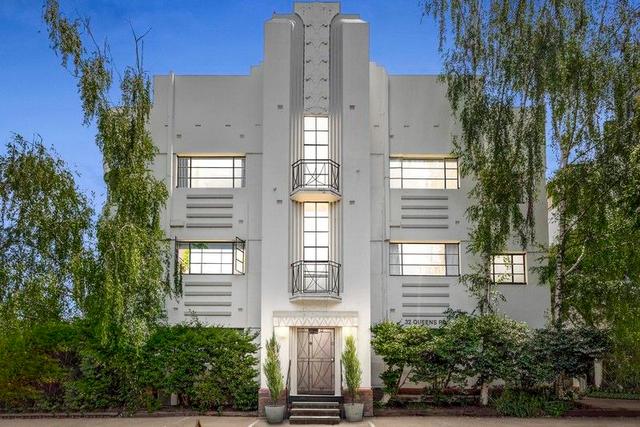 45/32 Queens Road, VIC 3000