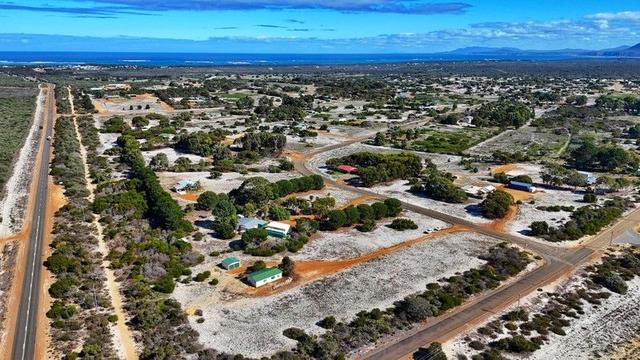 254 Cambewarra Drive, WA 6348