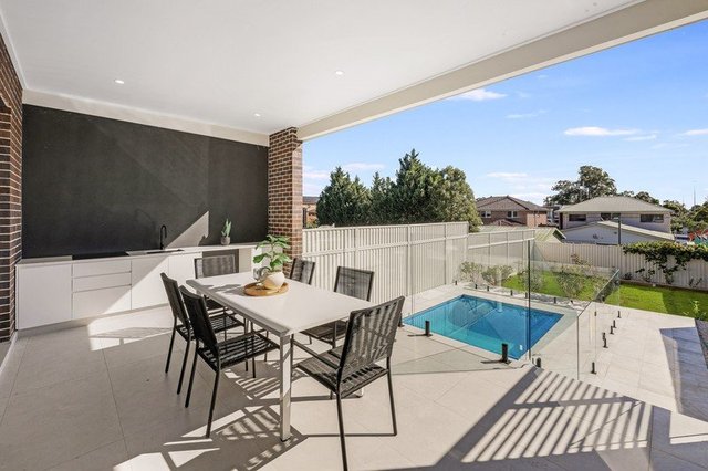18 Brennan Road, NSW 2199