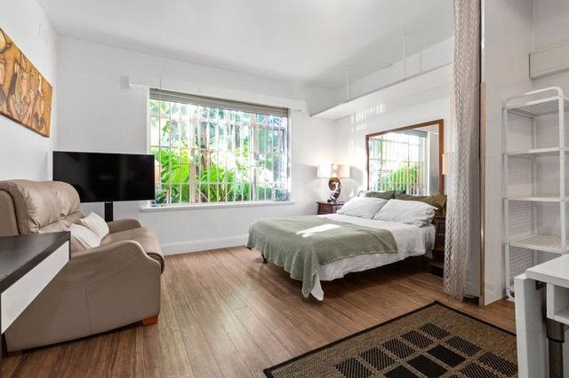 1/42 Waterloo Crescent, VIC 3182